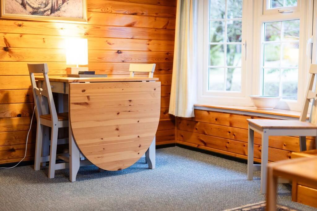 Cozy Norwegian Style Log Cabin In Rural Snowdonia - 2 Bedrooms & Parking By Seren Short Stays Ffestiniog Exterior photo